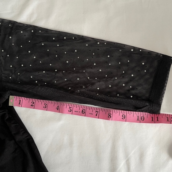 Cable & Gauge Mesh Yoke and Three-Quarter Sleeve Top Black Size M - Picture 7 of 7